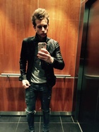 James McVey : james-mcvey-1422392401.jpg