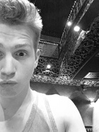 James McVey : james-mcvey-1431395101.jpg