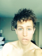 James McVey : james-mcvey-1449892081.jpg