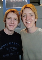 James and Oliver Phelps : james_and_oliver_phelps_1238609252.jpg