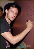 Jamie Bell : jamie-bell-1513142046.jpg