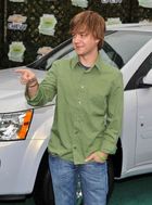 Jason Earles : jason_earles_1211750982.jpg