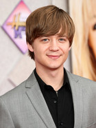 Jason Earles : jason_earles_1291299938.jpg