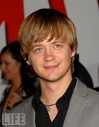 Jason Earles : jason_earles_1291299972.jpg