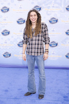 Jason Castro : jasoncastro_1246297255.jpg