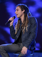 Jason Castro : jasoncastro_1297928245.jpg