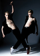 Jedward : jedward_1305733505.jpg