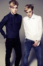 Jedward : jedward_1305733523.jpg