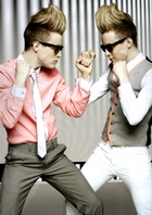 Jedward : jedward_1305733637.jpg