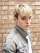 Jedward : jedward_1305733653.jpg