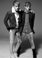 Jedward : jedward_1305733692.jpg