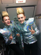 Jedward : jedward_1305744944.jpg