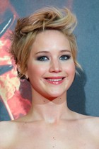 Jennifer Lawrence : jennifer-lawrence-1384455800.jpg