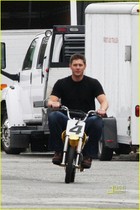 Jensen Ackles : jensen-ackles-1317481780.jpg