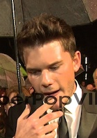 Jeremy Irvine : jeremy-irvine-1506145119.jpg