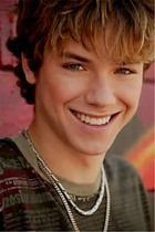 Jeremy Sumpter : SG_156908.jpg