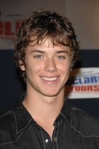 Jeremy Sumpter : jeremy-sumpter-1371349043.jpg