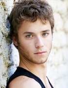 Jeremy Sumpter : jeremy-sumpter-1418676268.jpg