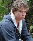 Jeremy Sumpter : jeremy_sumpter_1273955389.jpg