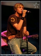 Jesse McCartney : TI4U_u1134936375.jpg