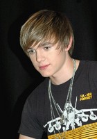 Jesse McCartney : TI4U_u1144515792.jpg