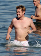 Jesse McCartney : jesse-mccartney-1316900080.jpg