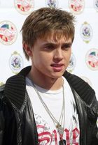 Jesse McCartney : jesse-mccartney-1321643647.jpg