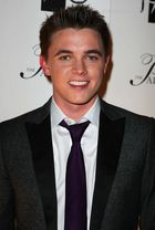 Jesse McCartney : jesse-mccartney-1340438789.jpg