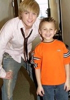 Jesse McCartney : jesse_mccartney_1260429927.jpg