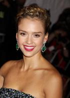 Jessica Alba : jessica-alba-1335916645.jpg