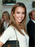 Jessica Alba : jessica_alba_1258876376.jpg