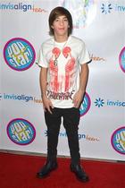 Jimmy Bennett : jimmy-bennett-1328936936.jpg