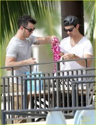 Joe Jonas : TI4U1380384067.jpg