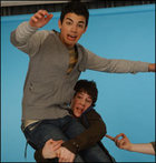 Joe Jonas : TI4U_u1220986685.jpg