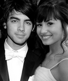 Joe Jonas : TI4U_u1222712346.jpg