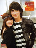 Joe Jonas : TI4U_u1260152735.jpg