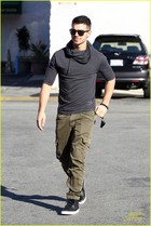 Joe Jonas : joe-jonas-1320936557.jpg