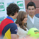 Joe Jonas : joe-jonas-1348170106.jpg