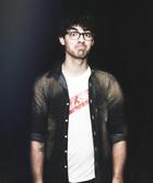 Joe Jonas : joe-jonas-1363584619.jpg