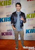 Joe Jonas : joe-jonas-1369405087.jpg