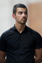 Joe Jonas : joe-jonas-1376843183.jpg