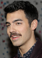 Joe Jonas : joe-jonas-1395311589.jpg