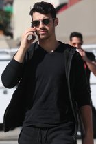 Joe Jonas : joe-jonas-1395505720.jpg