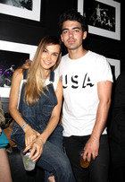 Joe Jonas : joe-jonas-1401466348.jpg