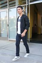 Joe Jonas : joe-jonas-1403275893.jpg