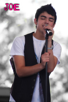 Joe Jonas : joejonas_1217097921.jpg