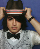 Joe Jonas : joejonas_1220309256.jpg