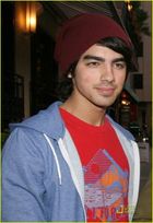 Joe Jonas : joejonas_1231435127.jpg