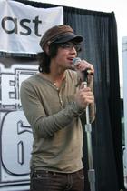 Joe Jonas : joejonas_1231435142.jpg