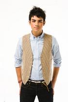 Joe Jonas : joejonas_1231435298.jpg